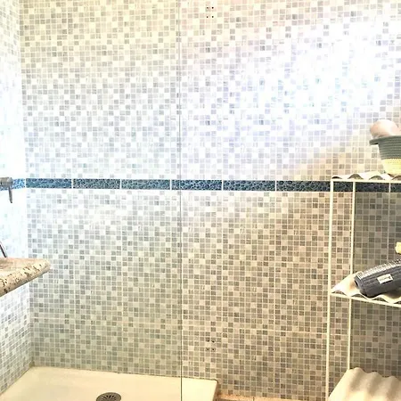 公寓 Cozzy Con Vista Al Mar